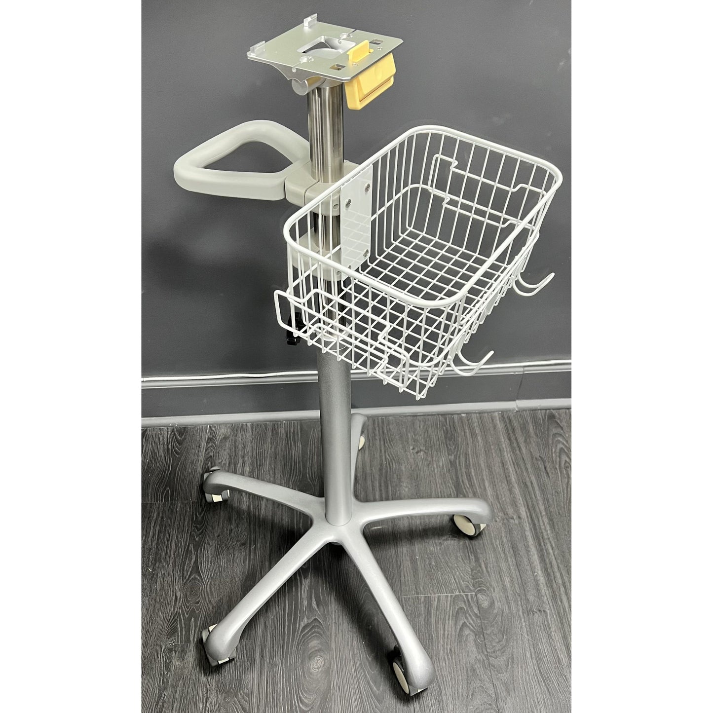 Generic Rollstand for ePM, cPM and Passport 8/12 Monitors, epmgenericrollstand
